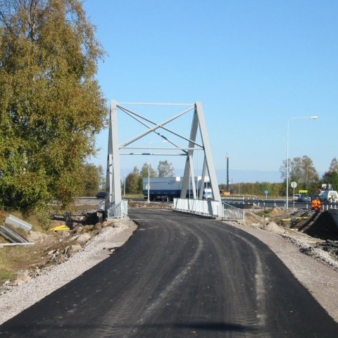 Limingan Temmesjoen kevyenliikenteen silta.